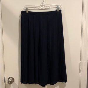 Navy pleated skirt